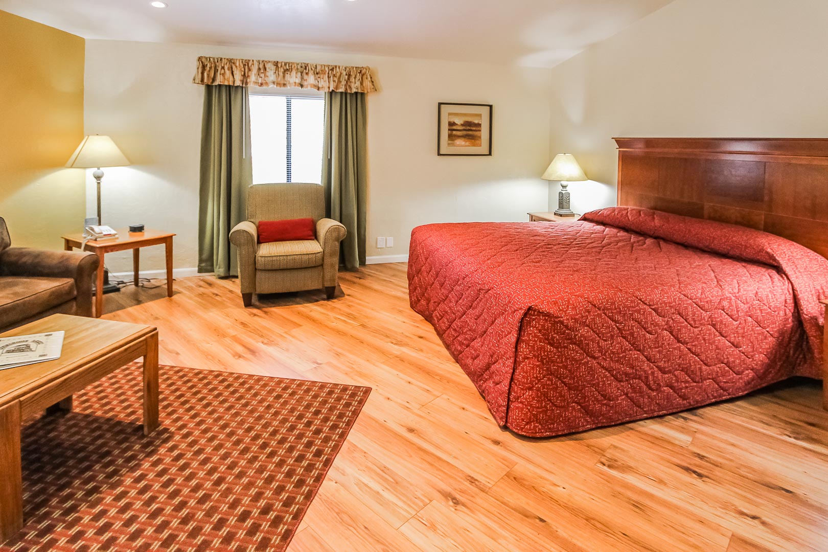 A king size bed at VRI's Roundhouse Resort in Pinetop, Arizona.